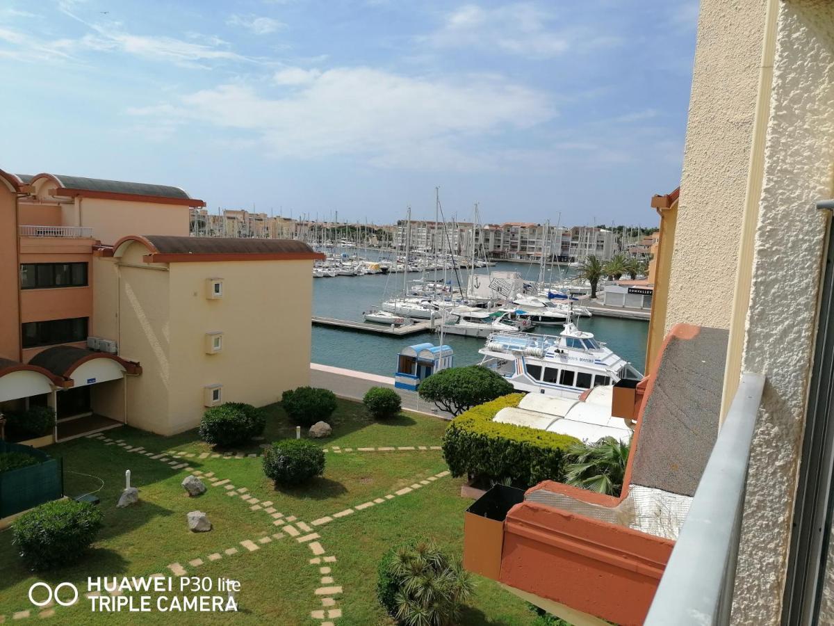 Sur Le Port, Studio Avec Vue Sur La Marina Lägenhet Gruissan Exteriör bild