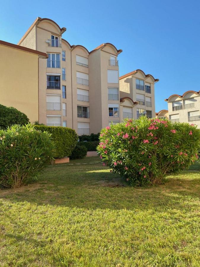 Sur Le Port, Studio Avec Vue Sur La Marina Lägenhet Gruissan Exteriör bild