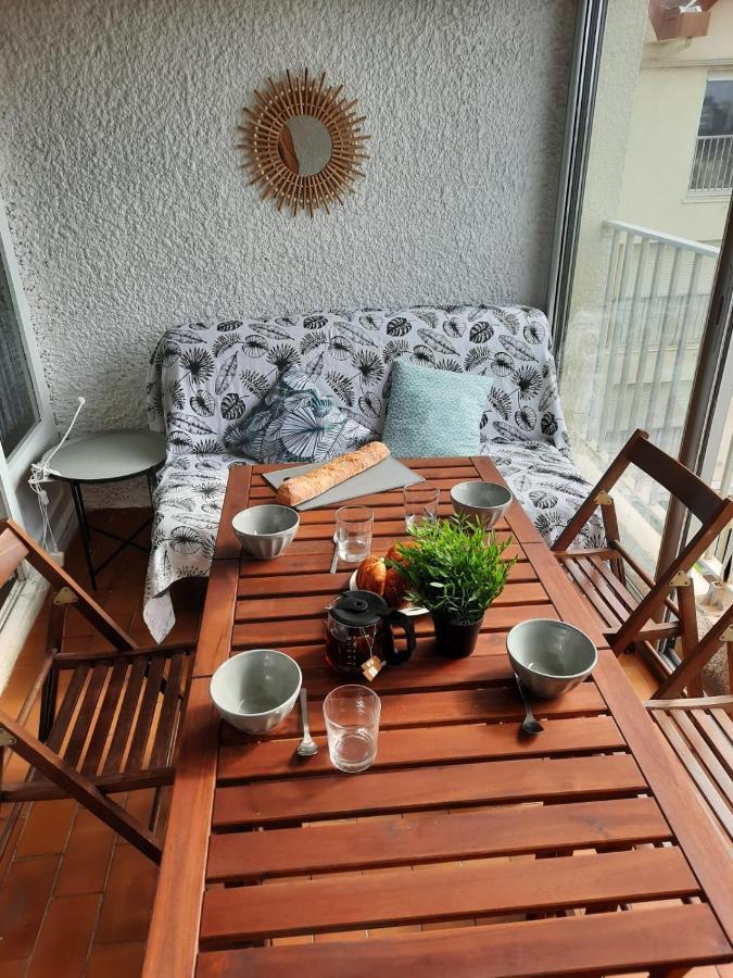Sur Le Port, Studio Avec Vue Sur La Marina Lägenhet Gruissan Exteriör bild