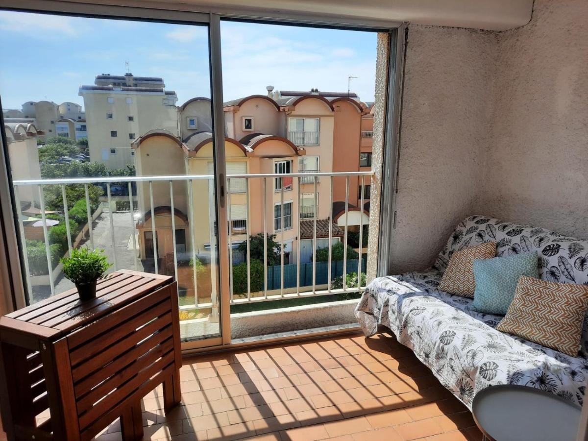 Sur Le Port, Studio Avec Vue Sur La Marina Lägenhet Gruissan Exteriör bild